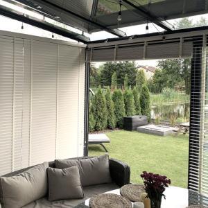 zaluzje-50mm-drewno-12