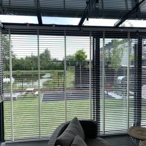 zaluzje-50mm-drewno-16