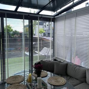 zaluzje-50mm-drewno-19