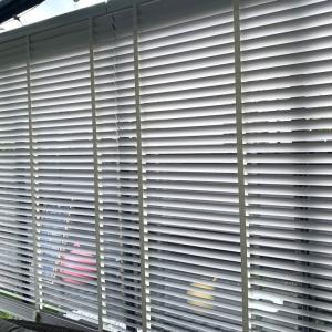 zaluzje-50mm-drewno-28