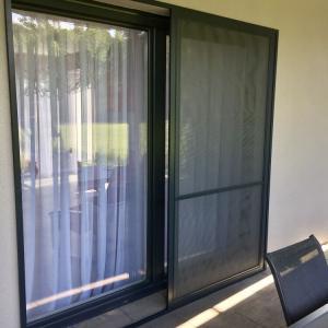 moskitiera-drzwiowa-przesuwna-08